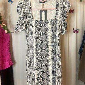 PrettyLittleThing Women's Sassy Snake Pattern Dress - Bold & Trendy